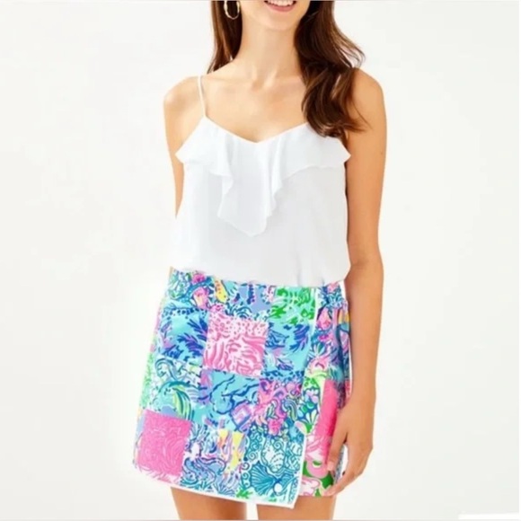 Lilly Pulitzer Pants - NWOT Lilly Pulitzer Simona Skort Pop Up Back Together Again Patch Print Size 2